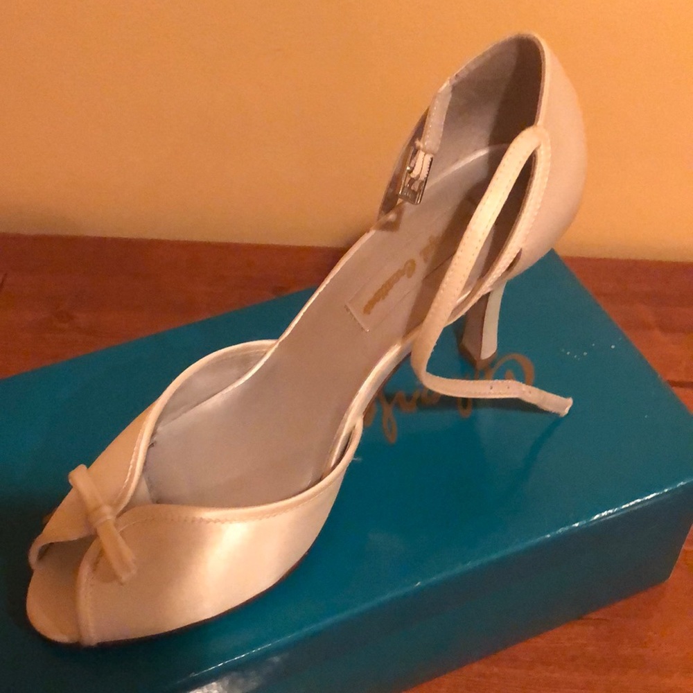 Dyable White Satin Heels